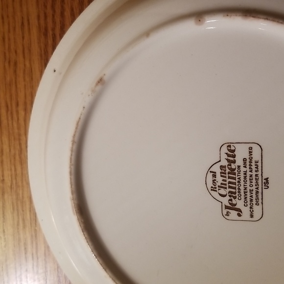 Royal China "American Farm Scene " Currier & Ives Pie Plate - Picture 15 of 16